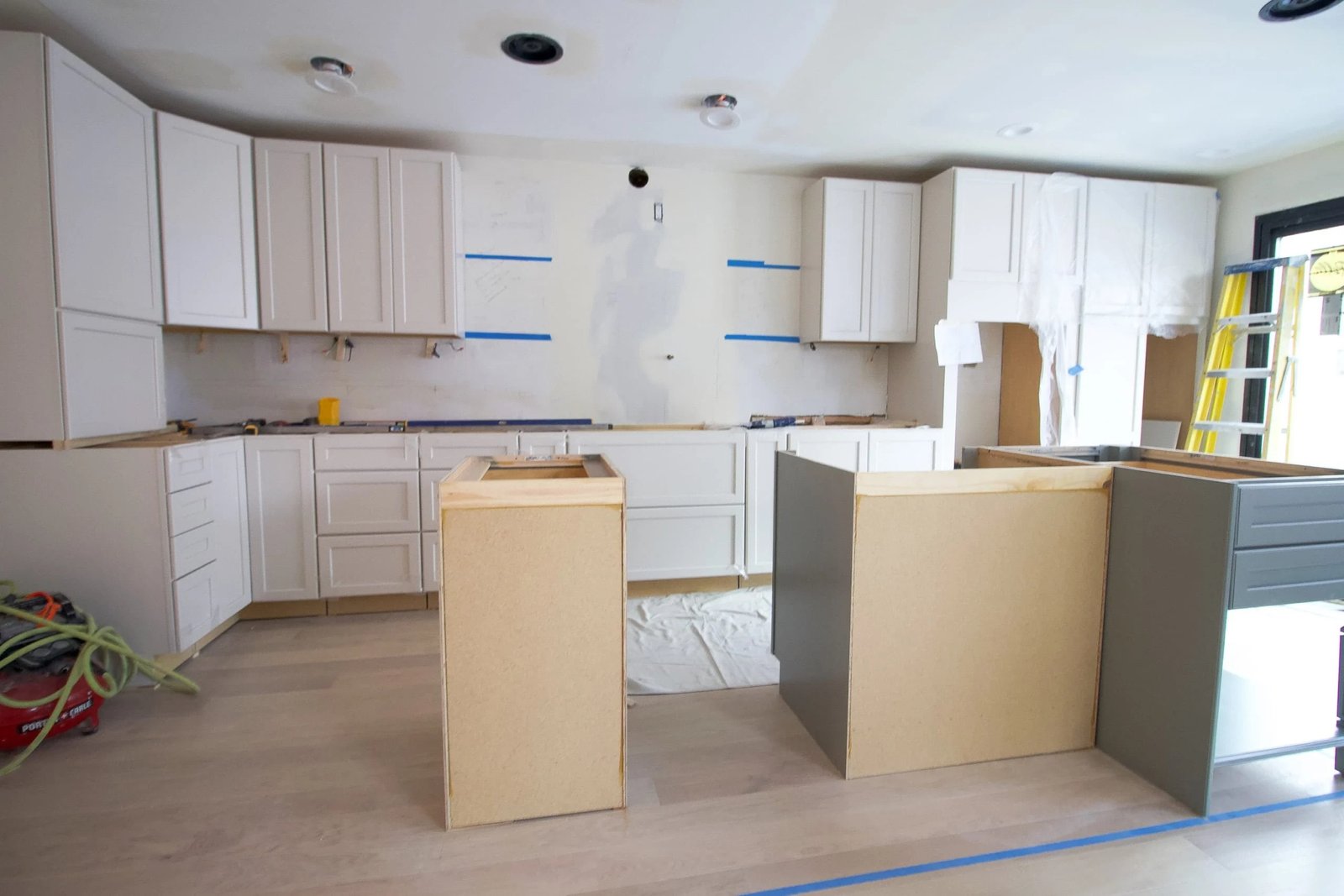 imgi_149_kitchen-cabinets-install-8-scaled